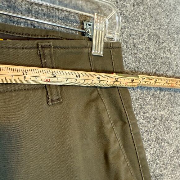 Lee Pants Mens 30x29 Green Extreme Comfort MVP Relaxed Fit Chinos Stretch - Picture 7 of 12